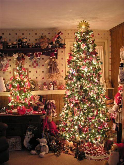 Family room tree