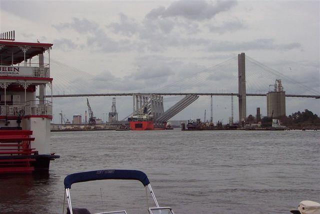 Really large crane comming into the Savanna seaport