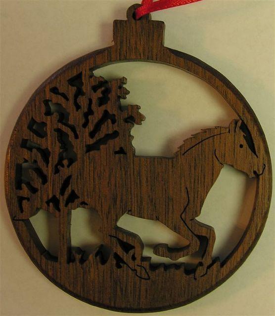 Walnut (from Moore farm) ornament: Pattern from [url=http://www.scrollerltd.com/]Scroller Ltd.[/url]